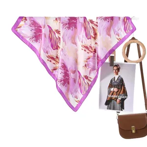 Eleganter Seidenschal im abstrakten Ölgemälde-Stil mit rosa und violetten Blumenmustern