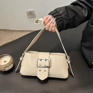 Women's Crocodile Pattern PU Leather Underarm Bag Retro Baguette Shoulder Bag With Large Silver Buckle Casual Handbag