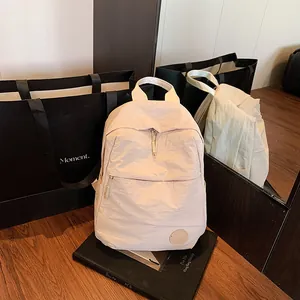 Zaino da Donna alla Moda in Nylon Grande Capacità Minimalista Casual per Ragazze Scuola Viaggio Escursionismo Con Logo M