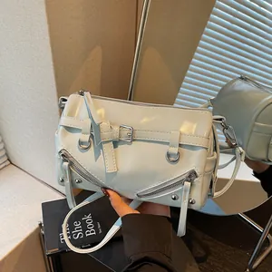 Women Shiny PU Leather Motorcycle Shoulder Bag Fashion Metal Zipper Belt Decoration Crossbody Bag Y2K Punk Style Daily Handbag