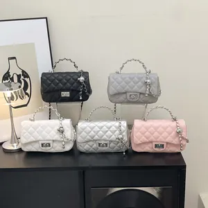 Chic quilted rhombic chain shoulder bags in five colors with metal twist locks and elegant design