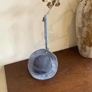 Mini Portamonete in Denim a Forma di Cappello da Pescatore Con Cordino Portachiavi Ciondolo per Borsa Astuccio per Auricolari Donna