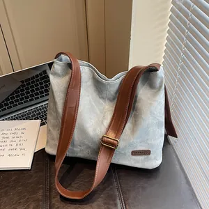 Large Capacity PU Leather Tote Bag Fashion Shoulder Bag Minimalist Commuting Handbag With Side Zipper For Women Daily Use