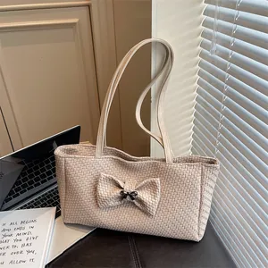 Women Retro Woven Tote Bag Large Capacity PU Leather Shoulder Bag With Bow Decoration Metal Buckle Fashion Commute Bag