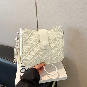 Sac Bandoulière Femme en Cuir PU Texture Tissée Géométrique avec Franges Rabat à Fermeture Magnétique Sac à Épaule pour Navettage Quotidien Loisirs Voyage
