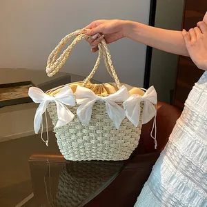 Sac à Main Doux en Paille Tissée Avec Grand Nœud en Satin Décor Sac à Épaule Vacances Plage Fourre-tout Tissé Main
