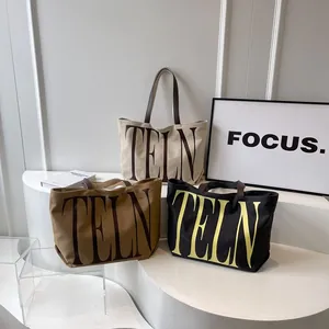 Lot de grands sacs cabas en toile avec logo TELN et anses contrastées en trois couleurs