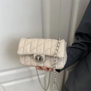 Sac à Épaule Matelassé Losanges Mode Femme en Cuir PU Sac Bandoulière Serrure Tournante Argentée Bandoulière Chaîne Shopping Quotidien