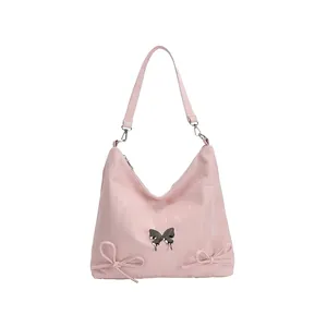 Borsa hobo rosa in morbida pelle con trama marmorea e dettagli farfalla in argento
