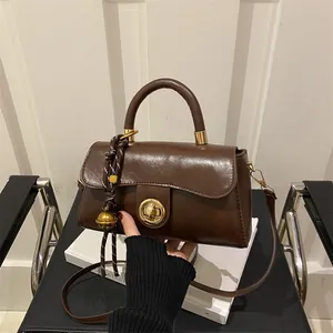 Borsa a Tracolla Piccola Quadrata Vintage in Pelle PU da Donna Chiusura Dorata Pendaglio Corda Intrecciata Pendente