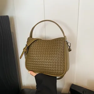 Petit Sac Seau Vintage en Cuir PU Tressé pour Femmes Sac à Main Minimaliste Avec Bandoulière Réglable Quotidien