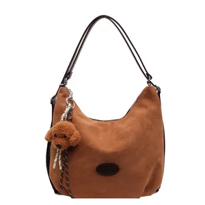 Sac cabas vintage marron de grande capacité avec un pendentif chien en peluche