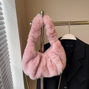 Sac à Épaule Plissé en Peluche pour Femmes Avec Bandoulière Chaîne Dorée Sac à Main Élégant en Fausse Fourrure pour Sorties Quotidiennes