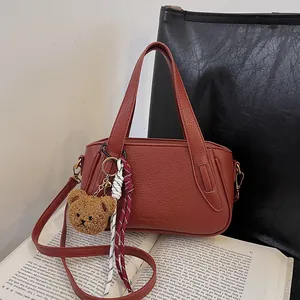Women Retro Litchi Pattern PU Leather Handbag With Bear Charm Adjustable Shoulder Strap Korean Style Small Crossbody Bag