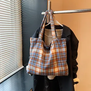 Retro plaid tote bag with heart buckle and long handles for daily commuting and fashion