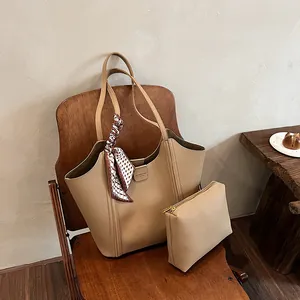 Große Kapazität Damen Shopper PU Leder Litschi Maserung Schultertasche Mit Seidenschal Dekor Und Innentasche Pendler Handtasche