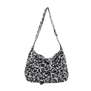 Vintage leopard print woven tote bag with large capacity and detachable shoulder strap