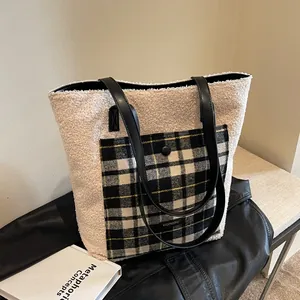 Vintage Women Large Capacity Plush Tote Bag Winter Faux Fur Sherpa Patchwork Plaid Shoulder Bag Daily Casual Handbag