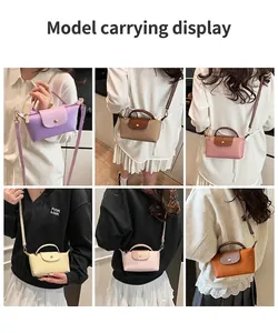 Detailansicht verschiedener Nylon-Faltentaschen als Handtaschen und Umhängetaschen