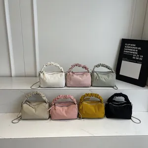 Sac à main plissé chic pour femme avec poignée nuage et chaîne en diverses couleurs