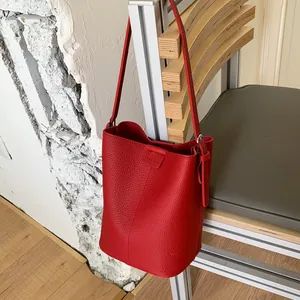 Sac Seau en Simili Cuir à Motif Litchi pour Femme Design Minimaliste Sac à Bandoulière Souple Sac à Main pour l'Été