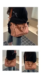 Detailopname van de bloemen tote bag met ritsvakken en verstelbare schouderband