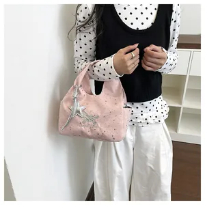 Sac fourre-tout rose en toile avec étoiles argentées et broderie Good Luck avec chien