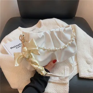 Borsa a Nuvola Plissettata da Donna in Pelle PU Con Catena di Perle Artificiali e Fiocco in Raso