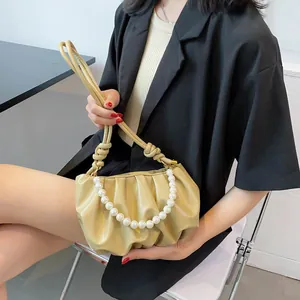Elegante borsa cloud kaki a pieghe con manico di perle e tracolla da donna