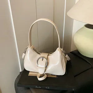Borsa da Sottobraccio in Vernice PU Vintage Donna Borsa a Spalla Hobo a Mezzaluna Con Grande Fibbia Argento Stile Y2K