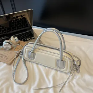 Borsa da Donna Coreana Minimalista a Contrasto di Colore in Pelle PU Borsa a Tracolla Borsa Boston con Dettaglio Nappa per il Pendolarismo Quotidiano