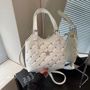 Elegante Borsa Tote da Donna in Pelle PU Trapuntata a Rombi Con Decorazione di Strass a Stella e Rivetti Borsa a Tracolla