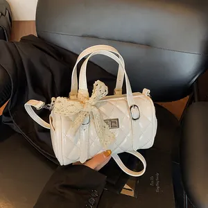 Sac Cylindre Matelassé en Cuir PU pour Femmes Avec Nœud en Dentelle Vintage Français Mode Sac Bandoulière Quotidien