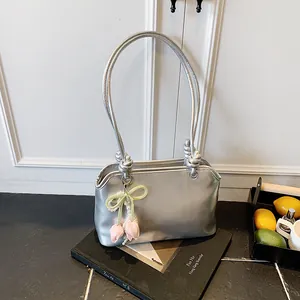 Borsa a Secchiello in Pelle PU Moda Donna Con Tracolla a Nodo Charm Tulipano Perla Argento Metallizzato Rosa Nero Tote Bag