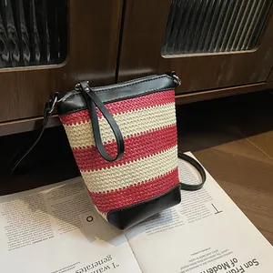 Borsa a Secchiello Intrecciata a Righe da Donna in Pelle PU Splicing Borsa a Tracolla Casual Moda Retrò Borsa a Tracolla Vacanze Estive