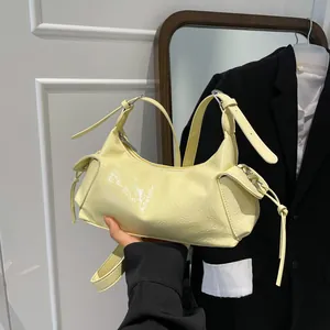 Sac Sous Les Bras Vintage En Cuir PU Plissé Brillant Pour Femmes Sac Bandoulière Avec Cordon De Serrage Mode