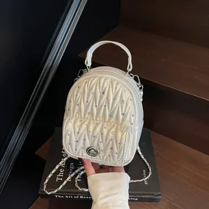 Mini Sac à Dos pour Femmes en Cuir PU Matelassé avec Strass Mode Petit Sac Bandoulière Chaîne Sac de Jour Décontracté