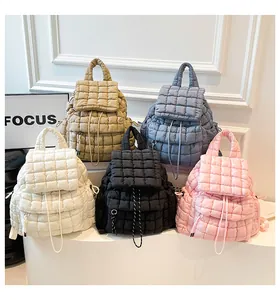 Gesteppter Puffer-Rucksack in fünf Farben mit weicher Nylon-Textur und modischem Design