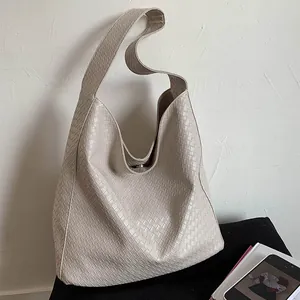 Women Large Capacity Woven Tote Bag Vintage PU Leather Woven Shoulder Bag Casual Hobo Handbag Fashion Weaving Travel Bag