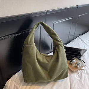 Sac hobo tendance en velours côtelé vert armée de grande capacité pour le quotidien