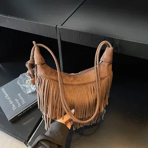 Vrouwen Suède Gevoel PU Franje Schoudertas Bohemian Halve Maan Hobo Tas Met Houten Kralen Vintage Tassel Crossbody Tas