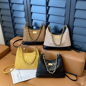 Sacs à bandoulière chics en patchwork matelassé marron, beige, jaune et noir avec chaînes