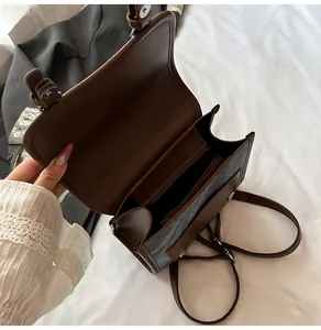 Detail der Innenseite des Vintage-Rucksacks mit Hauptfach und sicherem Reißverschlussfach