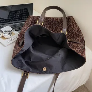 Borsa tote leopardata di grande capacità con manici regolabili per ufficio e tempo libero