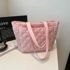 Rosa gesteppte Tragetasche für Damen mit großem Fassungsvermögen und weichem Nylon