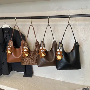 Women casual tote bags in four colors with bear pendant for office and daily use
