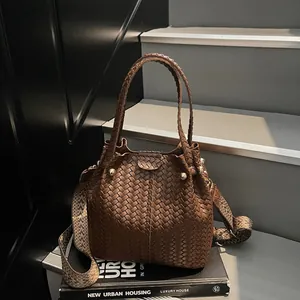 Women's Fashion PU Leather Woven Bucket Bag With Adjustable Wide Geometric Pattern Strap Metal Studs Shoulder Handbag Crossbody Purse