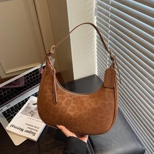 Fashion Leopard Print PU Leather Hobo Bag Women Retro Crescent Underarm Bag Casual Small Half Moon Shoulder Bag For Daily Commuting