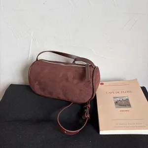 Borsa Spalla Cilindrica Retrò Donna Effetto Scamosciato Pelle PU Crossbody Minimalista Pillow Bag Cinghia Regolabile Moda