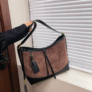 Sac Fourre-tout Vintage en Daim pour Femme Grande Capacité Automne 2025 Nouveau Sac à Épaule Hobo Avec Pochette Décontracté